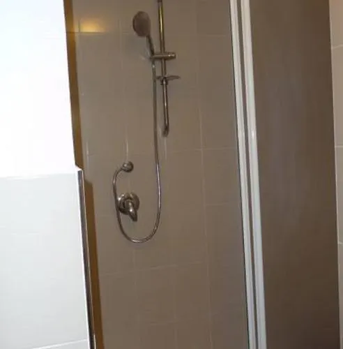 בית הארחה Domus 2*